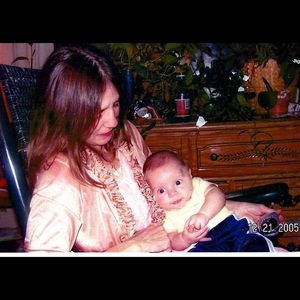 Hey there, I’m glad to be back here, on Poshmark💜